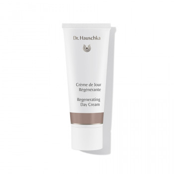 Crème de Jour Régénérante Dr. Hauschka Crème de Jour Régénérante Dr. Hauschka : Soin lissant pour le visage, pour une peau visiblement plus lisse