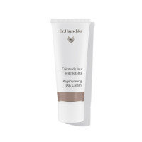 Crème de Jour Régénérante Dr. Hauschka Crème de Jour Régénérante Dr. Hauschka : Soin lissant pour le visage, pour une peau visiblement plus lisse